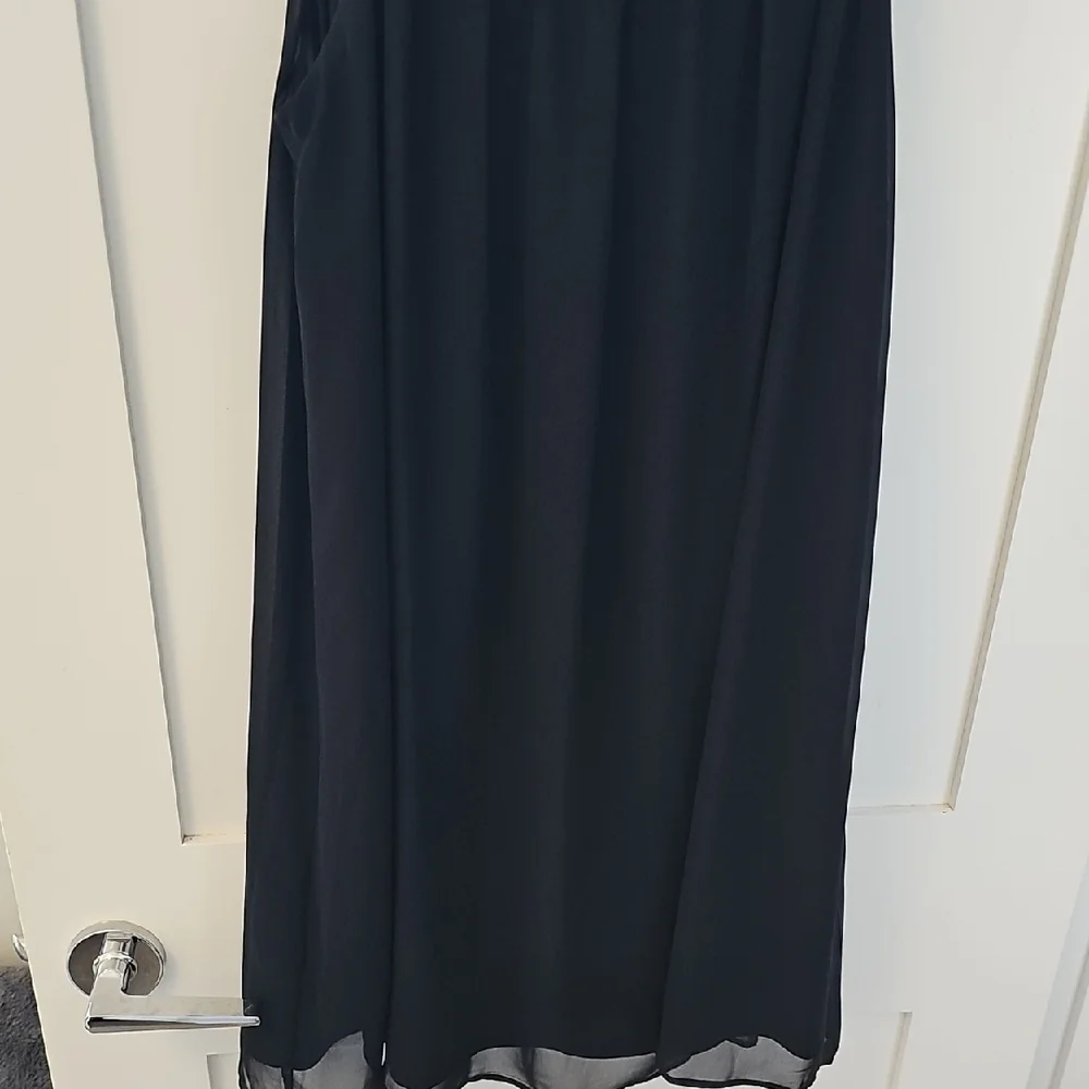 R&M Richards Black Midi Dress Size M - Picture 4 of 9